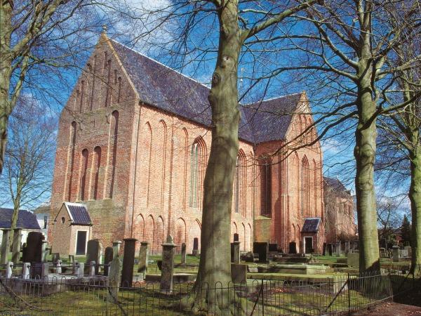 Noordbroek kerk buitenkant 02