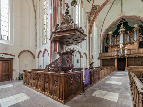 Noordbroek kerkinterieur