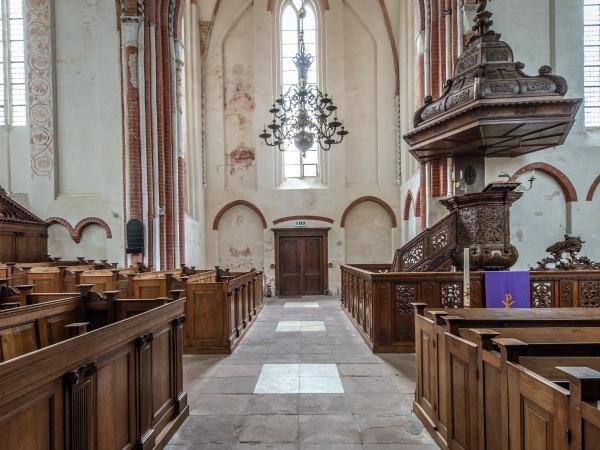 Noordbroek kerkinterieur